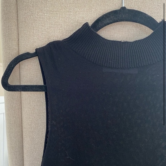 GLAMOROUS sleeveless  high neck top - Picture 2 of 3